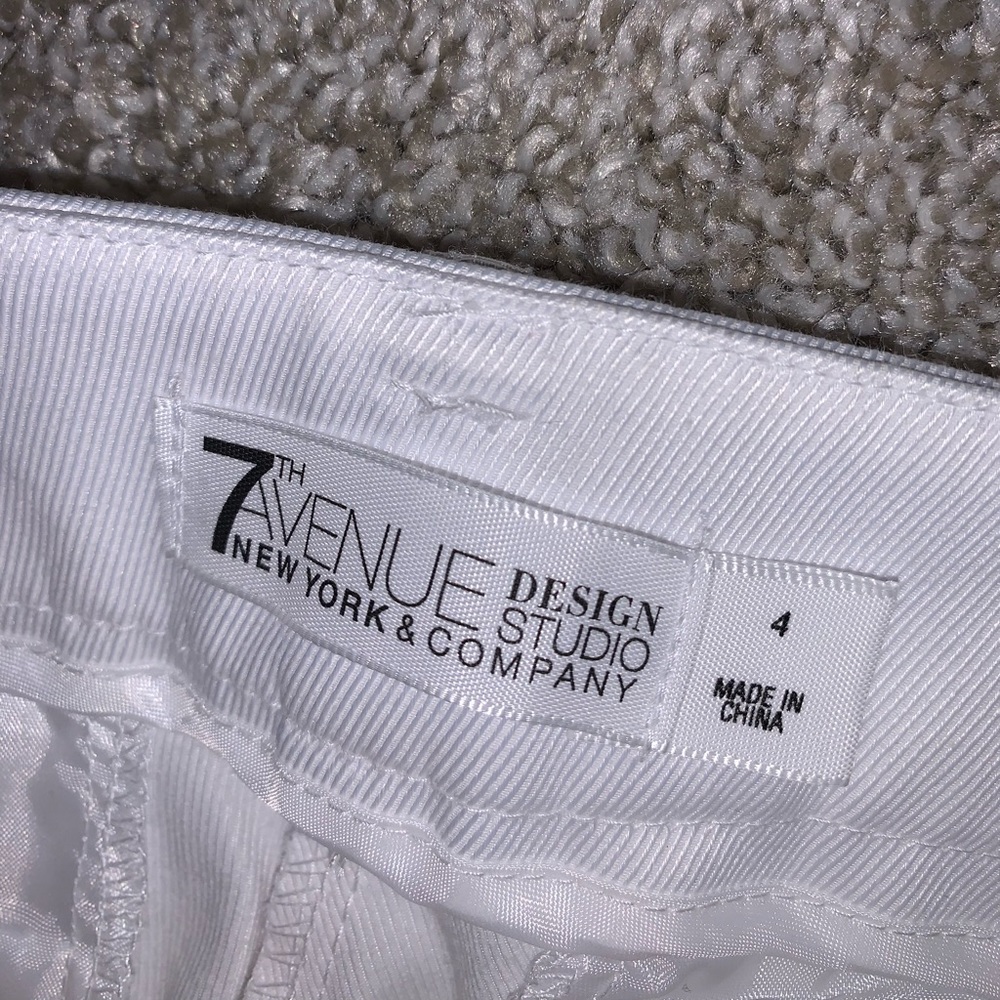 NY & Company 7th Avenue White Shorts size 4 - Picture 7 of 12